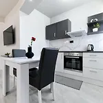 Lusy Lo Apartment Zadar